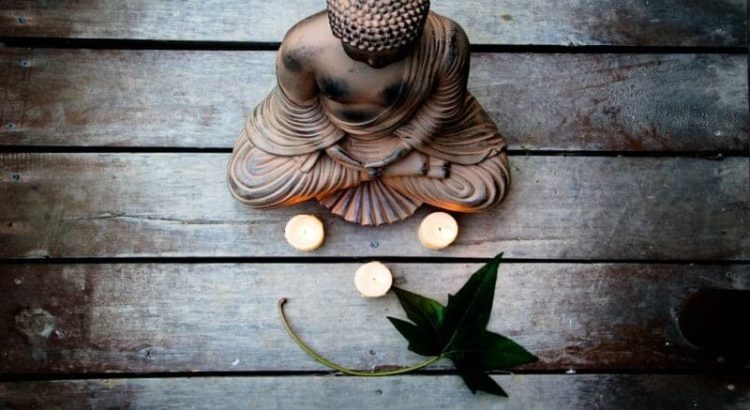 buddha buda kuju rahu leht naeratus küünlad